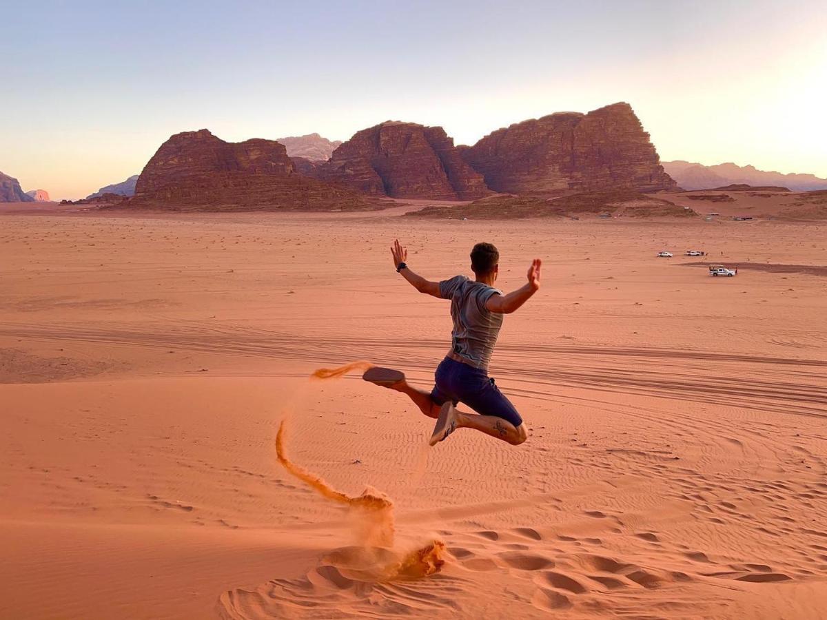Star Camp & With Tor Hotel Wadi Rum Ngoại thất bức ảnh