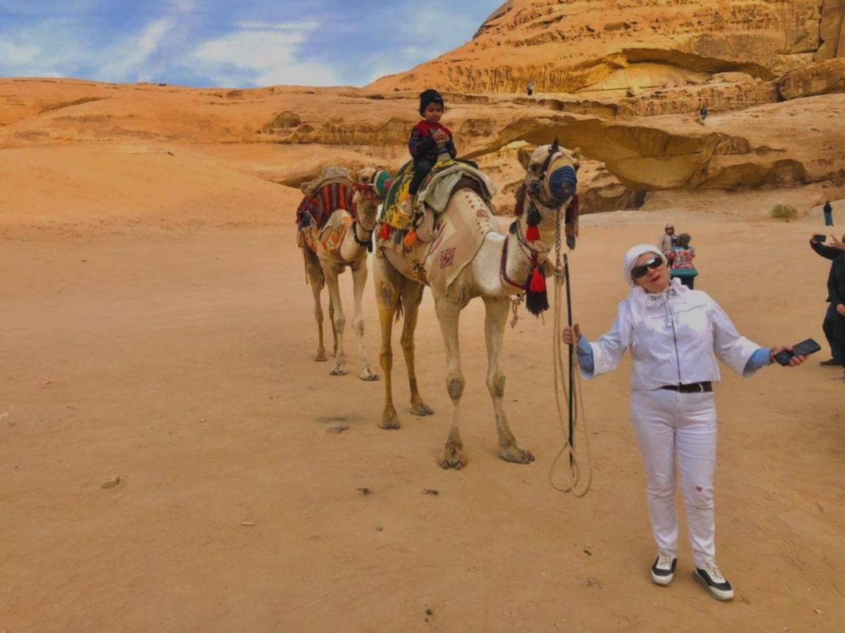 Star Camp & With Tor Hotel Wadi Rum Ngoại thất bức ảnh