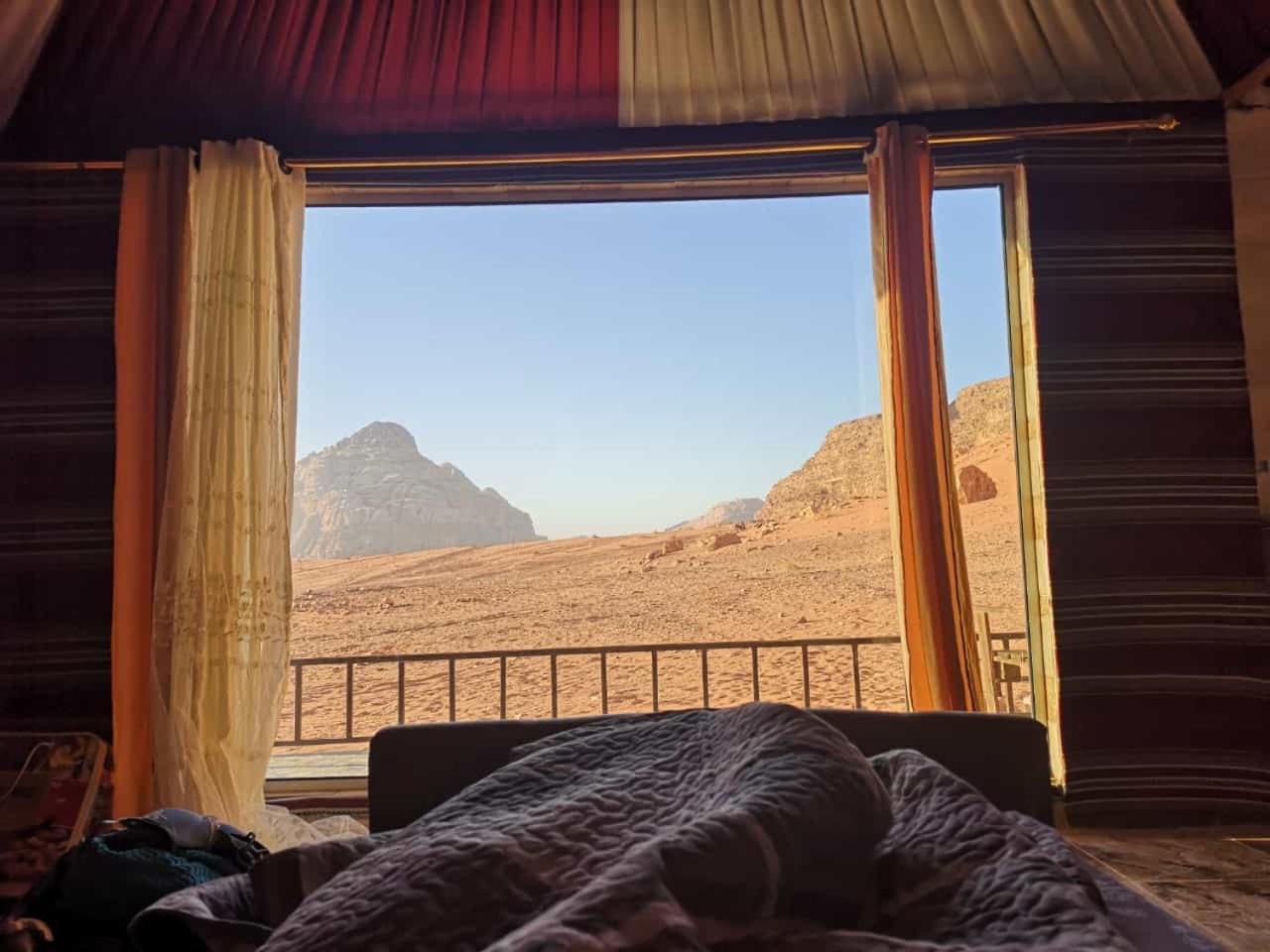 Star Camp & With Tor Hotel Wadi Rum Ngoại thất bức ảnh