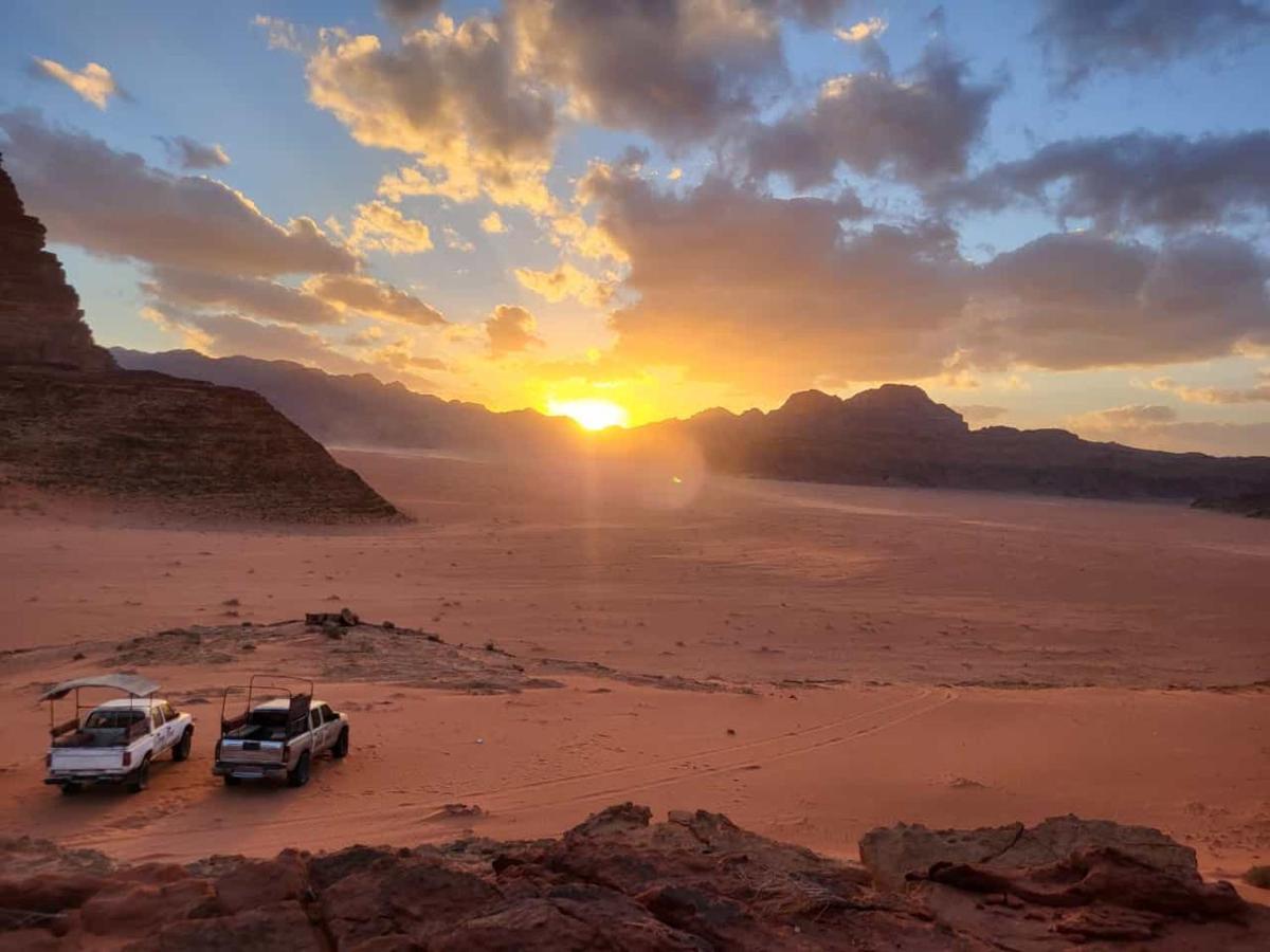Star Camp & With Tor Hotel Wadi Rum Ngoại thất bức ảnh