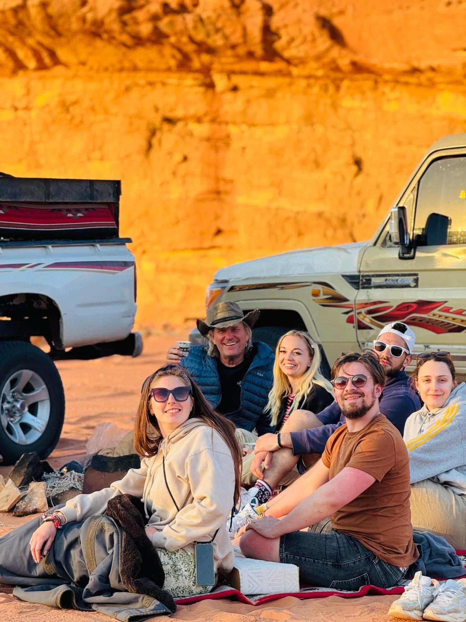 Star Camp & With Tor Hotel Wadi Rum Ngoại thất bức ảnh